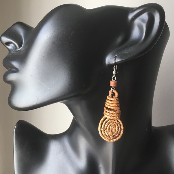 Jewelry - Earrings